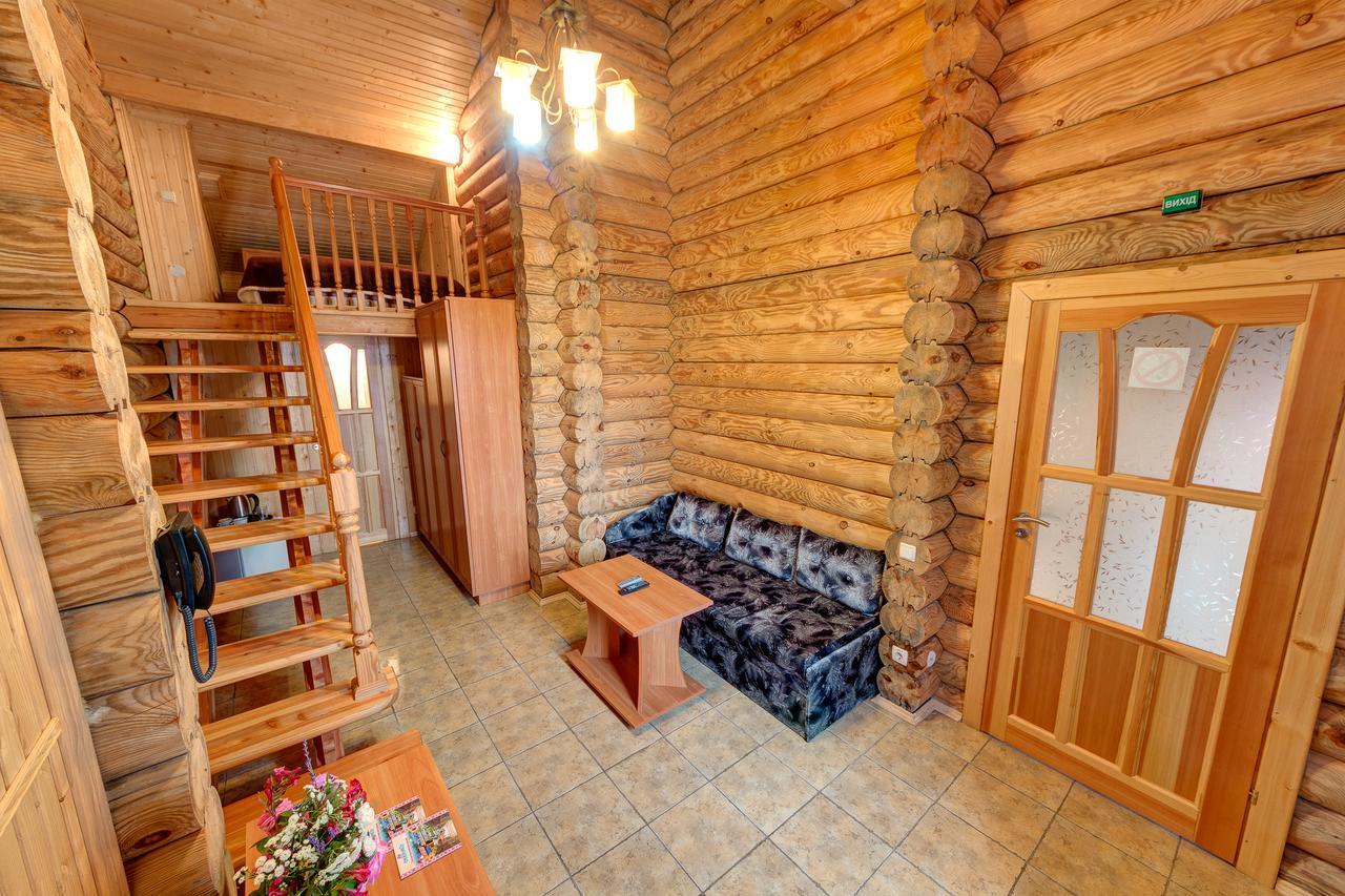 Slovyanka Hotel 슬랍스크 외부 사진