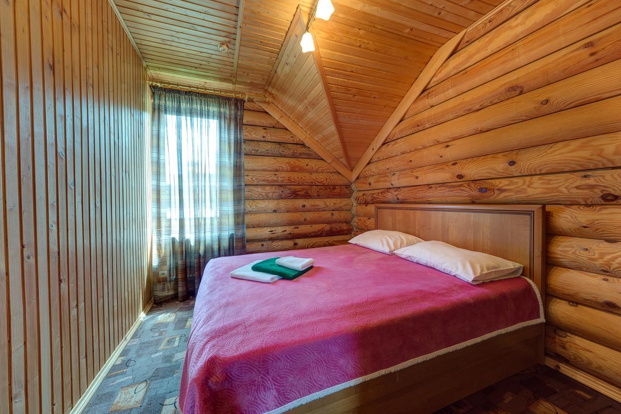 Slovyanka Hotel 슬랍스크 외부 사진