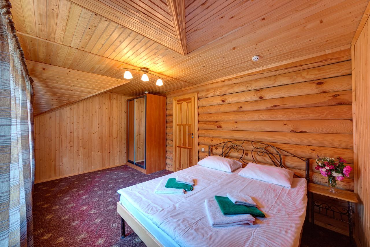 Slovyanka Hotel 슬랍스크 외부 사진