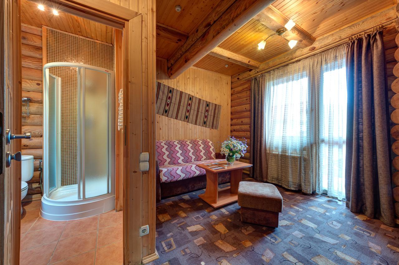 Slovyanka Hotel 슬랍스크 외부 사진
