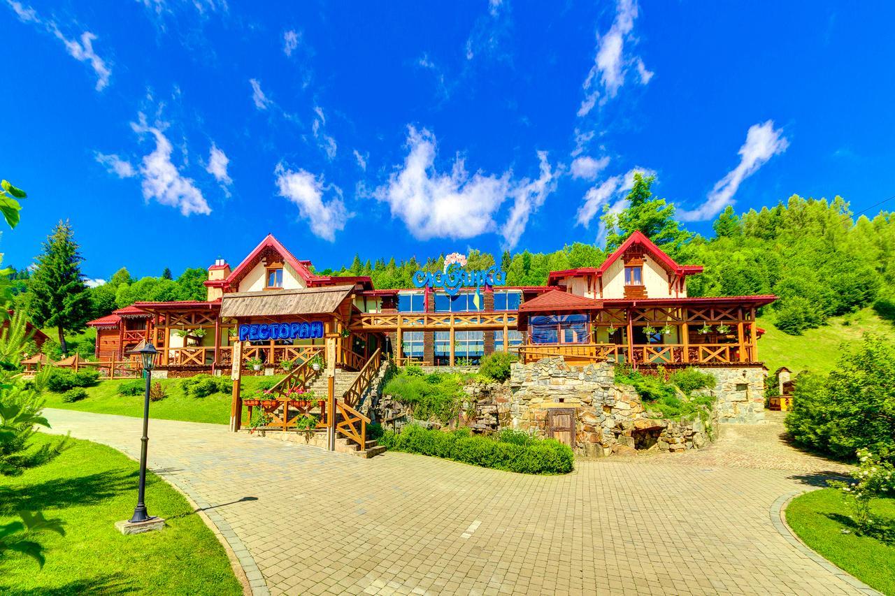 Slovyanka Hotel 슬랍스크 외부 사진